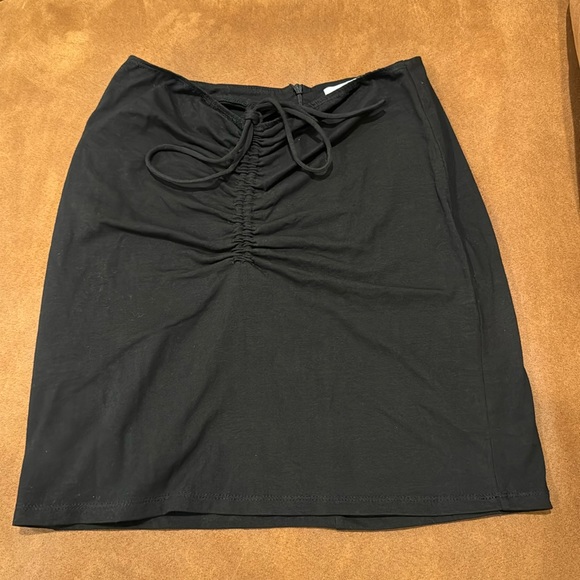 Princess Polly black mini skirt size 6 - Picture 2 of 4